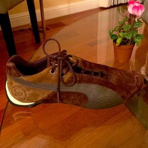 Brand new suede Puma sneakers
